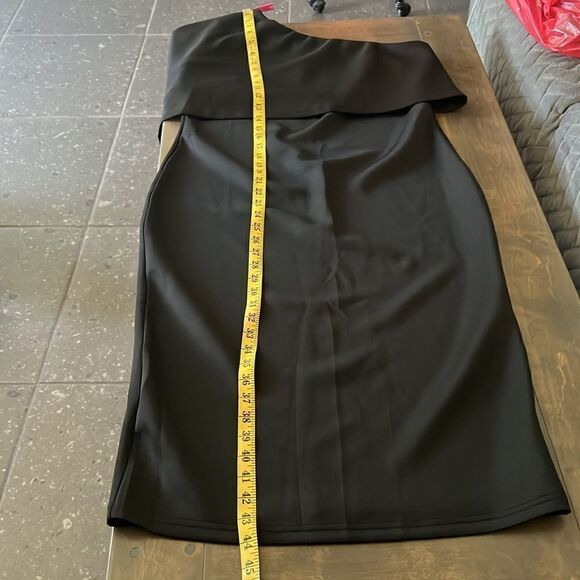 Elegant One Shoulder Layered Irregular Sleeve Black  Midi Dress - Picture 13 of 13